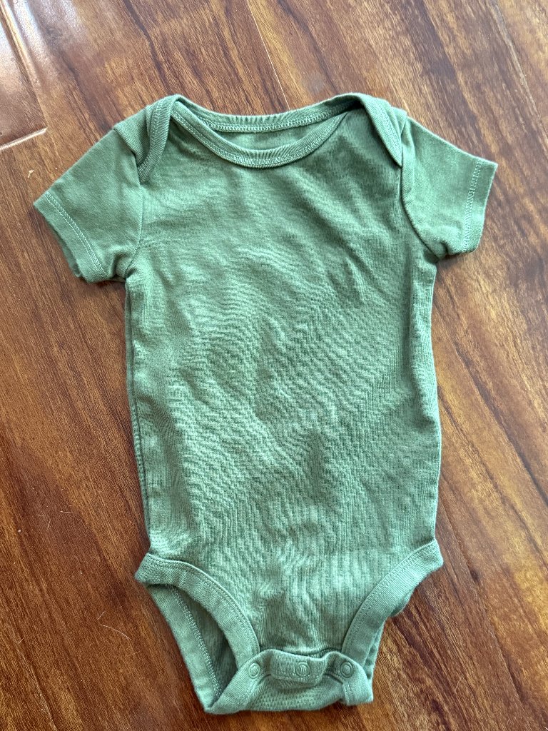 Carters Brand 6 Months Bodysuit 004